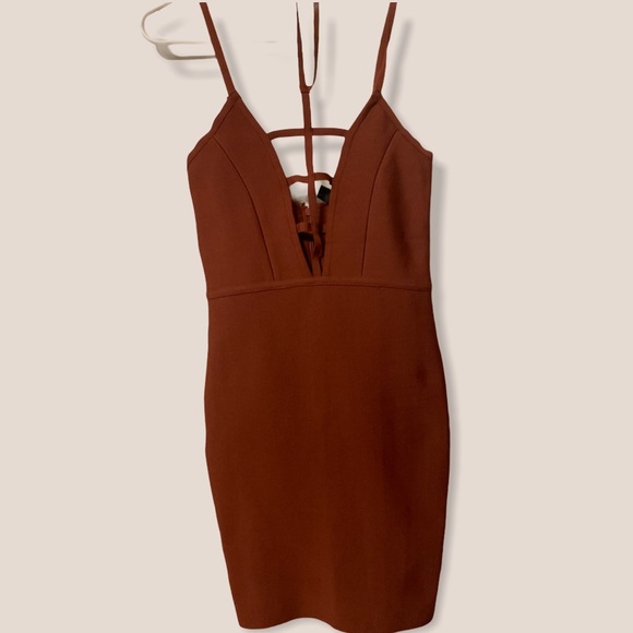 Sexy Mauve Bodycon Dress for a Night Out! - Picture 4 of 4